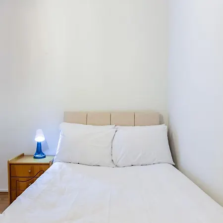 Διαμέρισμα Modern Flat Near Public Transportation In Maltepe *