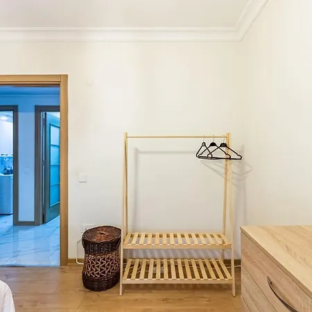 Modern Flat Near Public Transportation In Maltepe Διαμέρισμα *